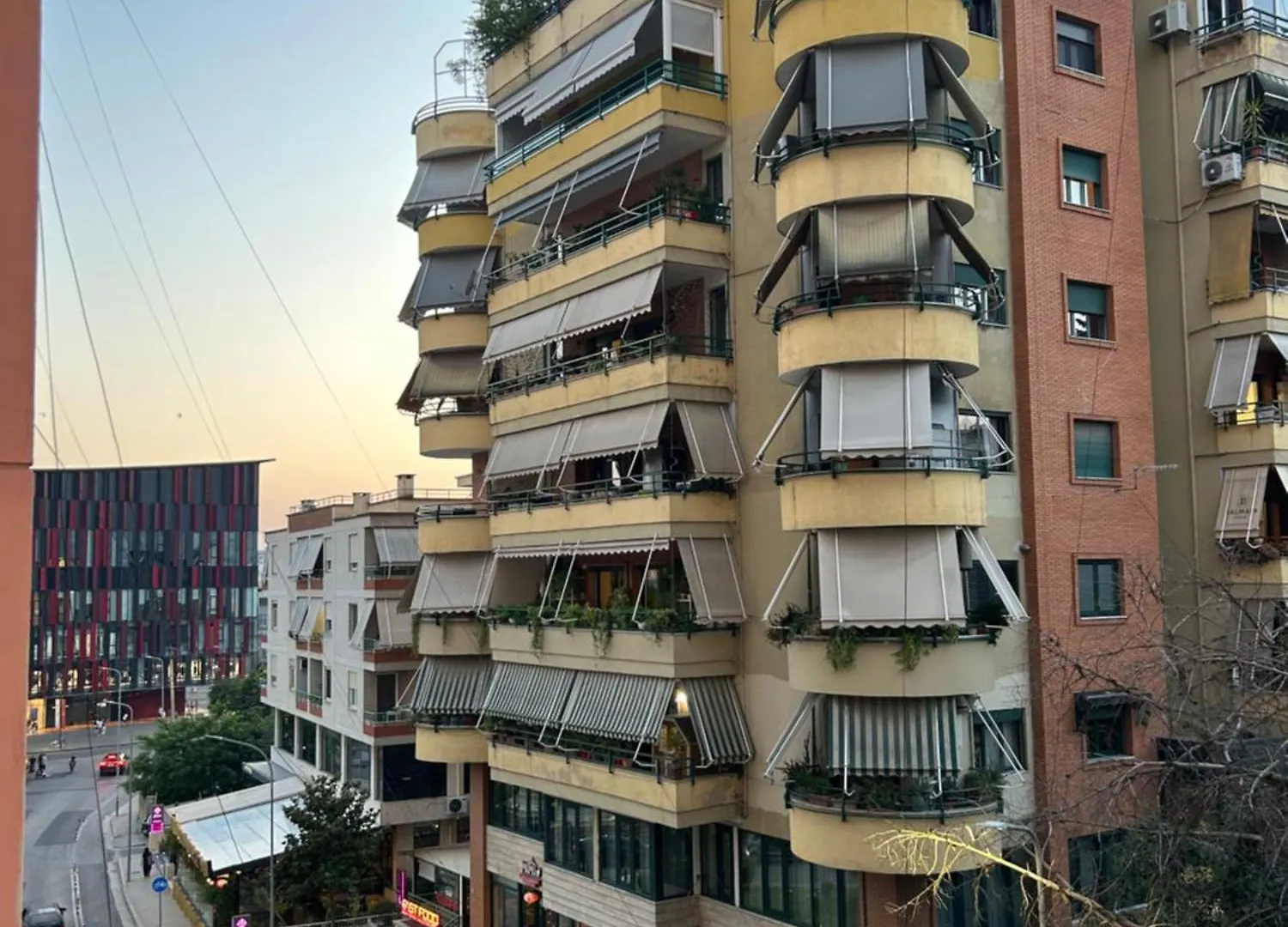 Alles Air Albania Tirana